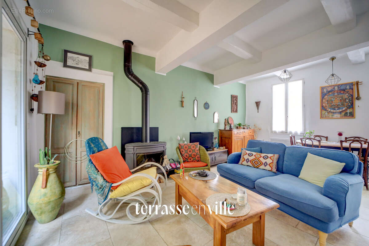 La ciotat - vieux port - maison t4 74m2 - cour intérieure - 495000€ - photo 14