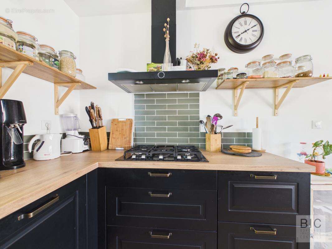 A vendre maison état neuf en bois avec jardin plein sud - photo 8
