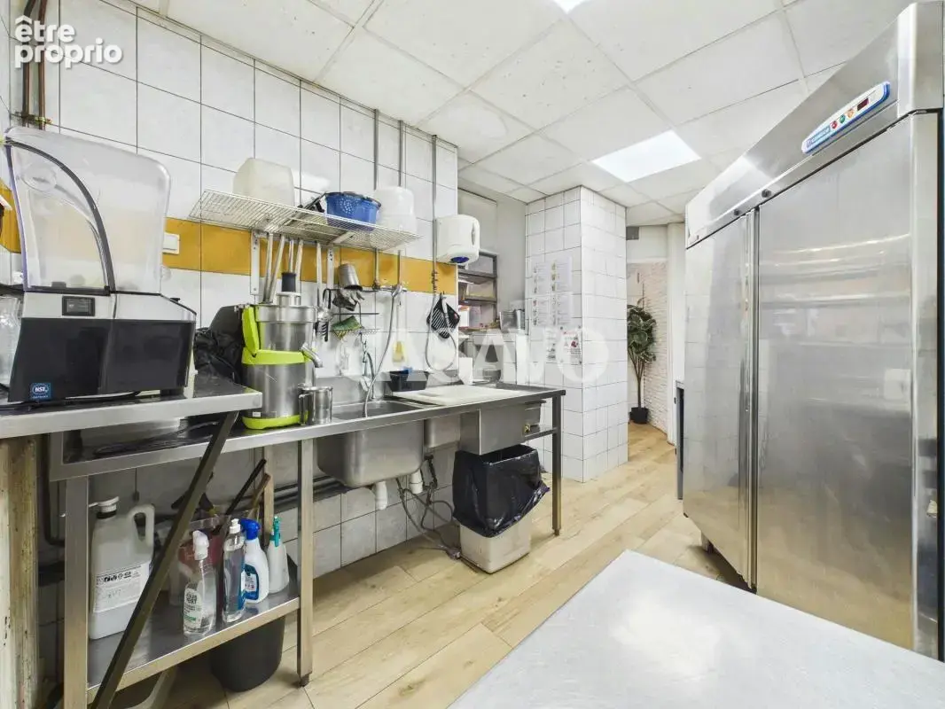 Vente mur et fond de local commercial - Saint-Lazare Havre-Caumartin - photo 16
