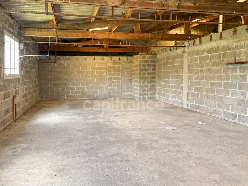 Appartement à SAVIGNE-L'EVEQUE