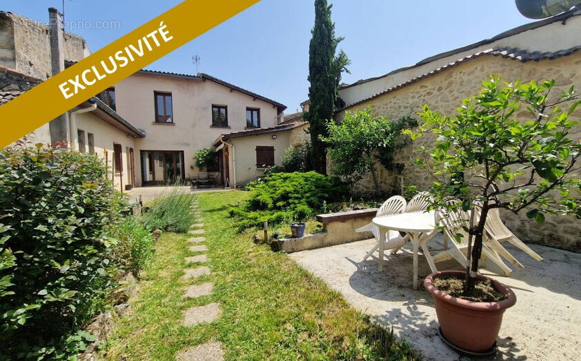 Maison à SAINT-MACAIRE