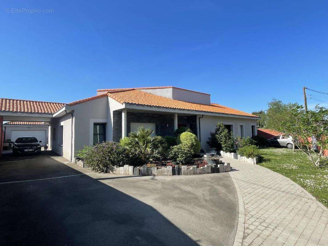 Maison à LA CHEVROLIERE