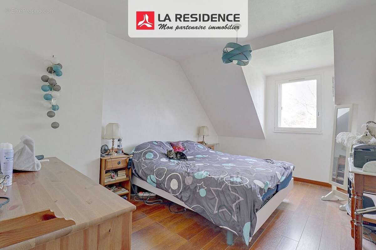 Maison à VERNEUIL-SUR-SEINE