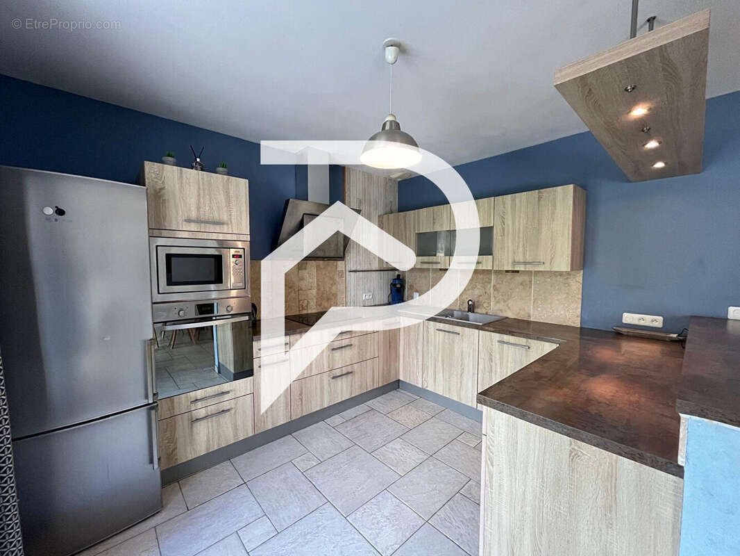 Maison à GREOUX-LES-BAINS