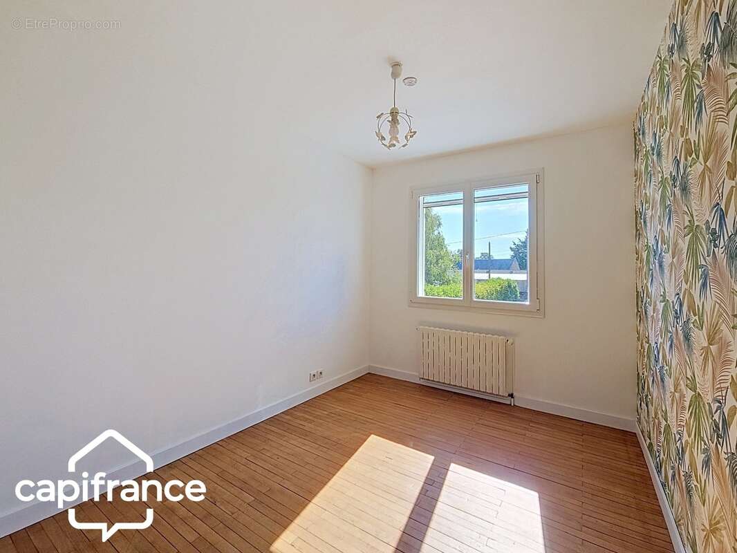 Maison sur sous-sol 121 m² – 5 chambres – terrain clos 1 305 m² – Saint-Jacques-de-Thouars, proximité immédiate de Thouars - photo 10