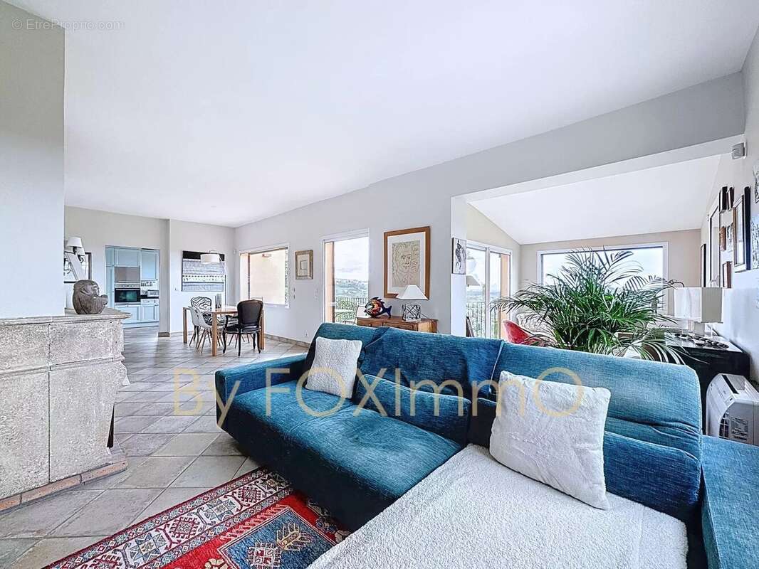 Maison à LA COLLE-SUR-LOUP