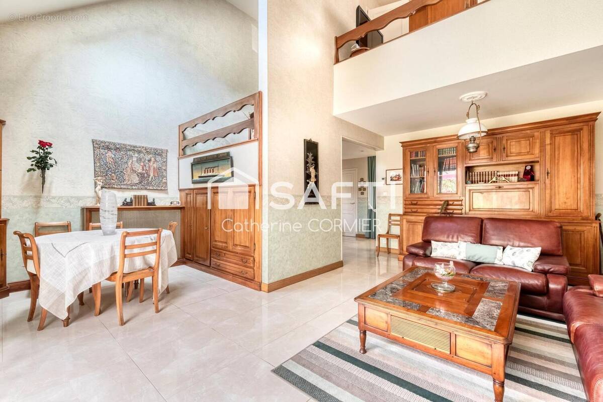 Photo 1 - Maison à AVRILLE