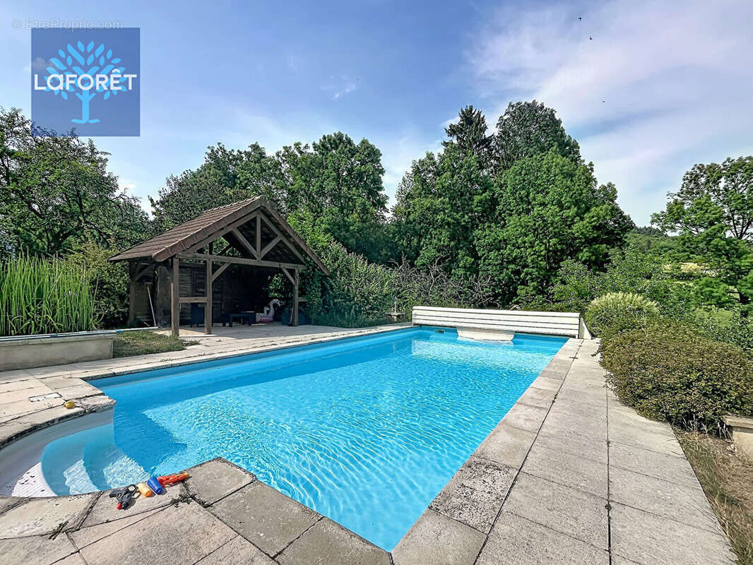 Maison à Sarcicourt - photo 2