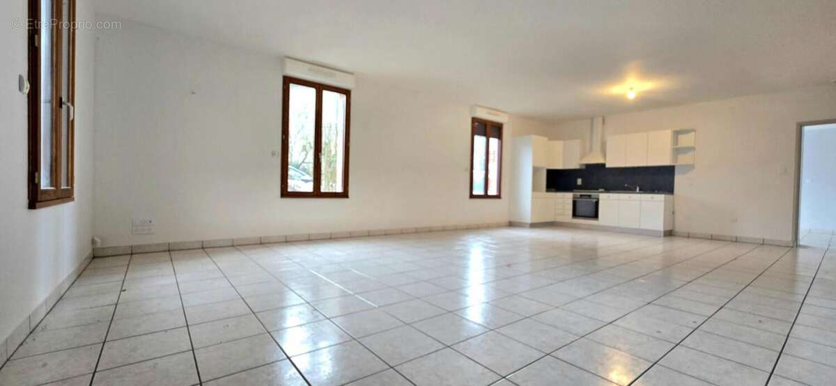 Maison à MONTPON-MENESTEROL