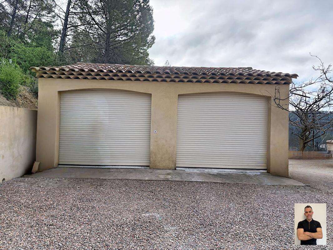 Maison à VINS-SUR-CARAMY