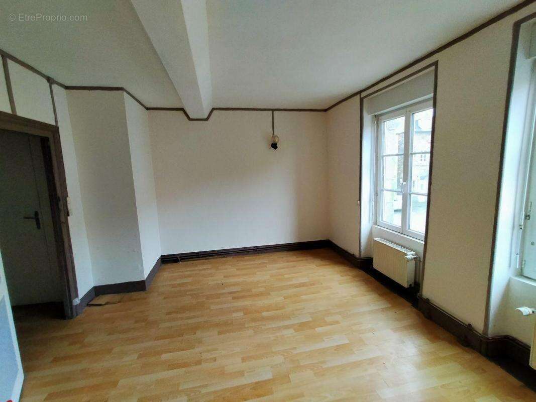 Maison à LIGNIERES-ORGERES