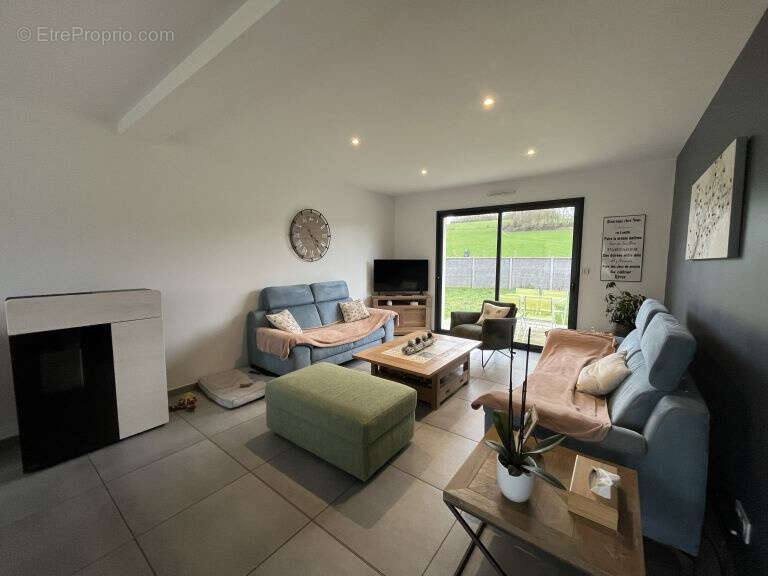 Maison à BUIRE-AU-BOIS