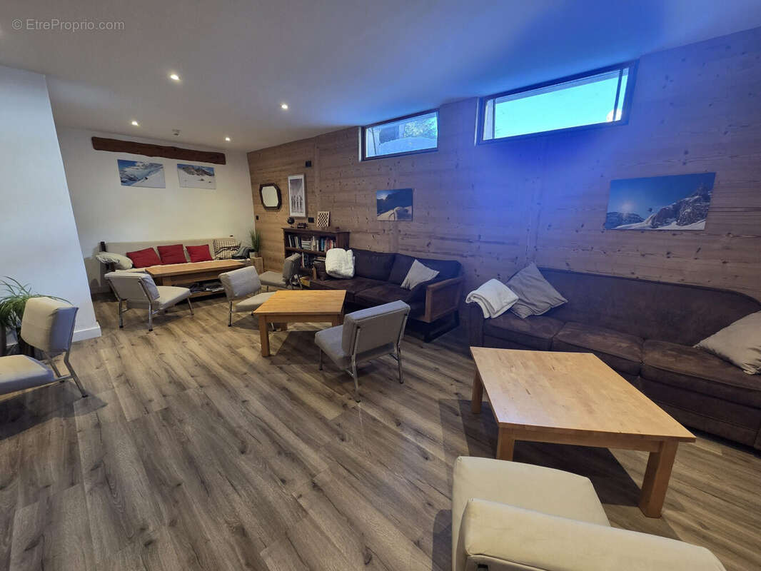 Commerce à LE MONETIER-LES-BAINS