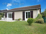 Maison à FRANQUEVILLE-SAINT-PIERRE