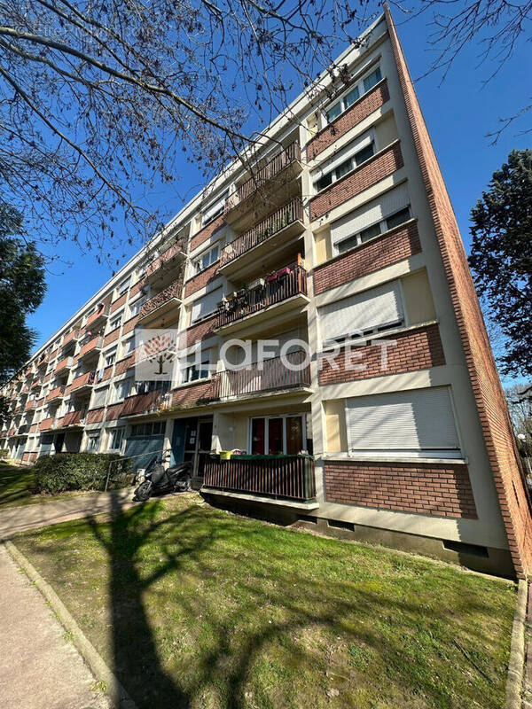 Appartement à VILLIERS-LE-BEL