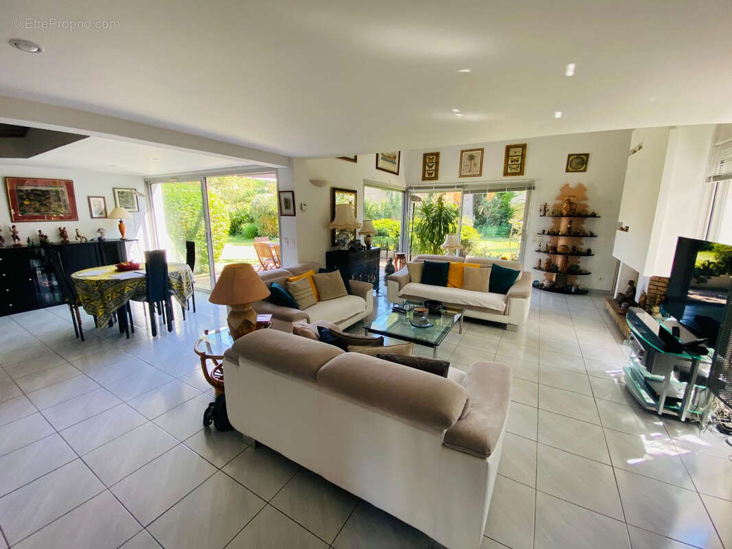 Maison à SAINT-CYPRIEN