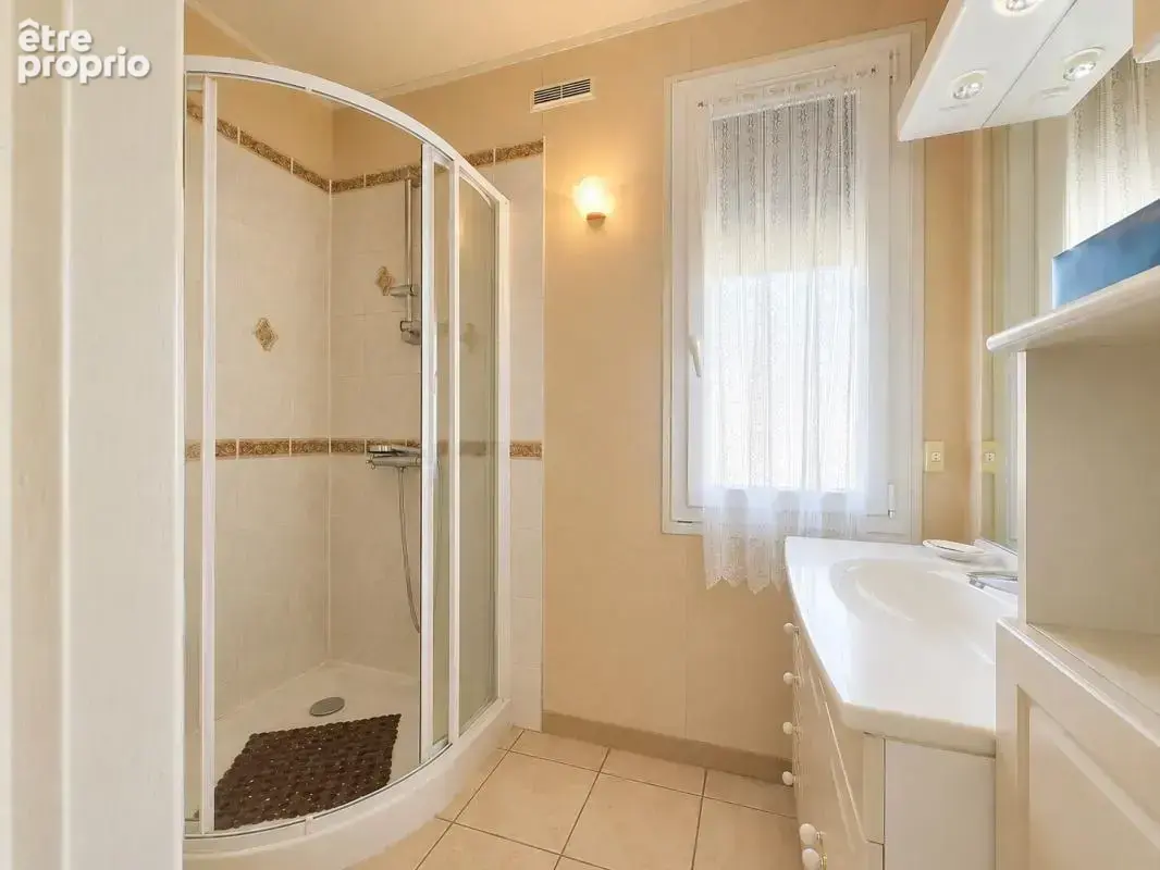 Soissons petite couronne - Plain pied - Sous-sol complet - photo 8