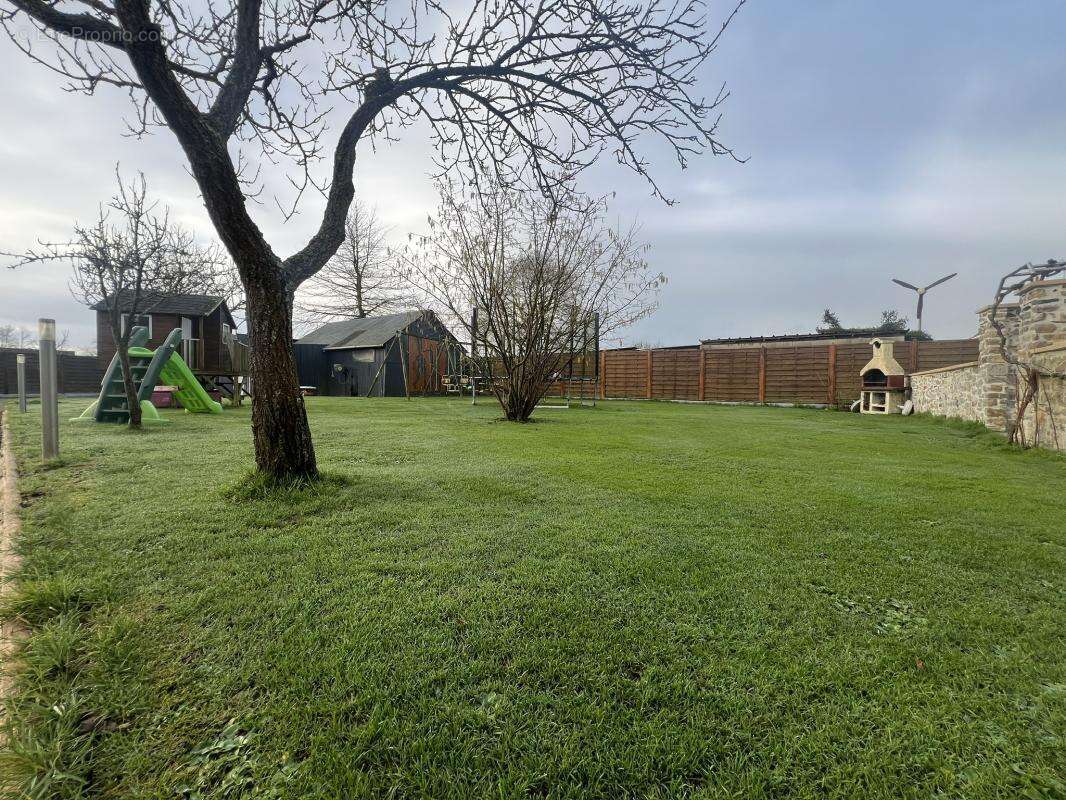 Maison à SAINT-VINCENT-DES-LANDES