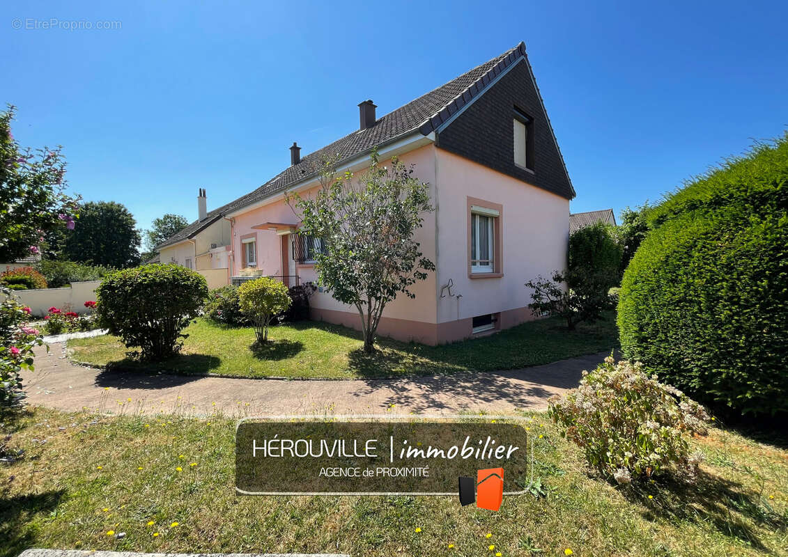 Maison à HEROUVILLE-SAINT-CLAIR