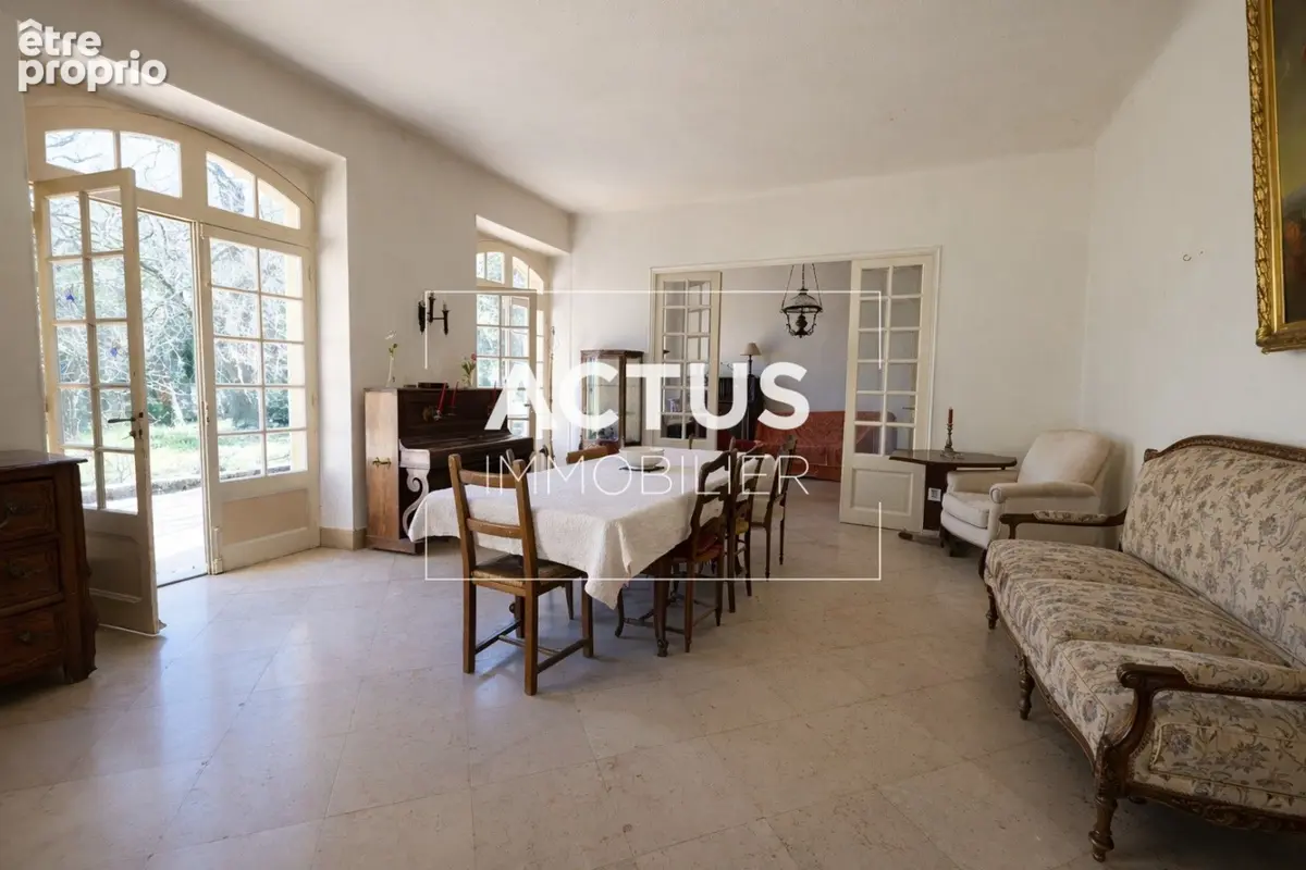 Maison 175 m² à Lamanon  - photo 2