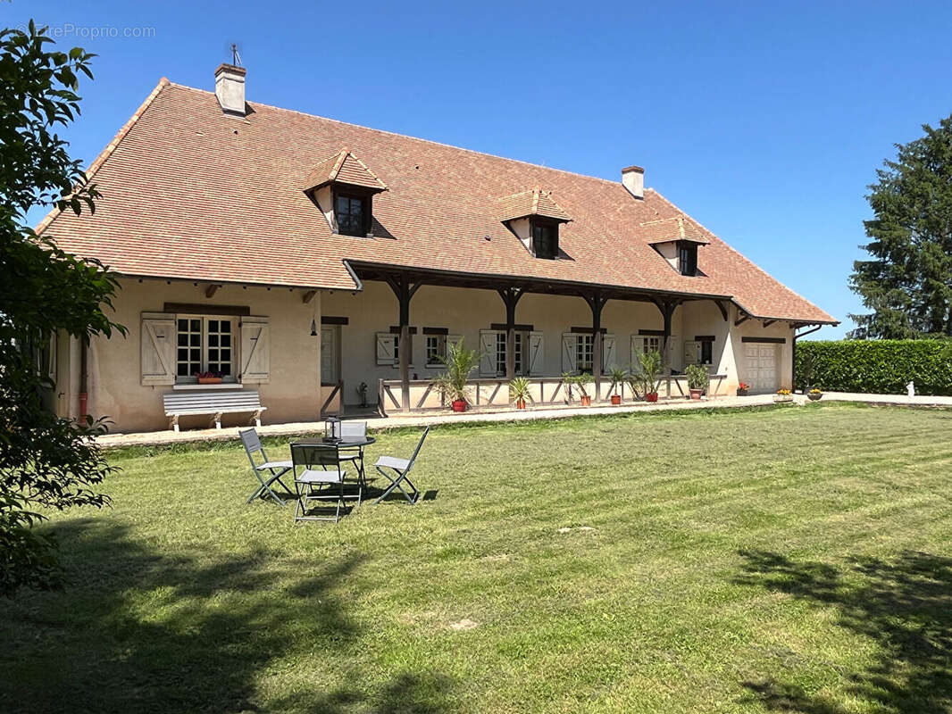 Maison à ORMES