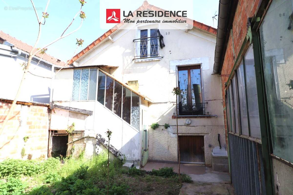 Maison à LA FRETTE-SUR-SEINE