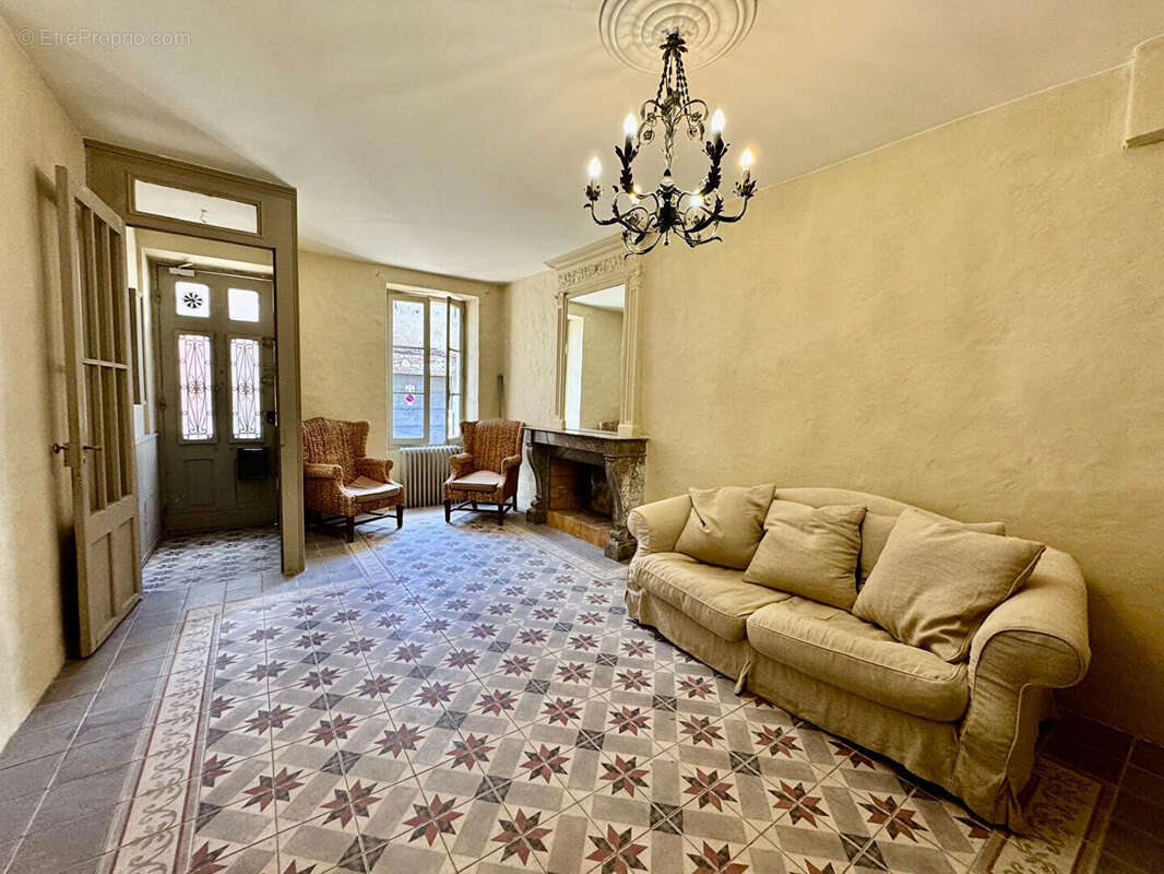 Maison à VILLENEUVE-SUR-LOT