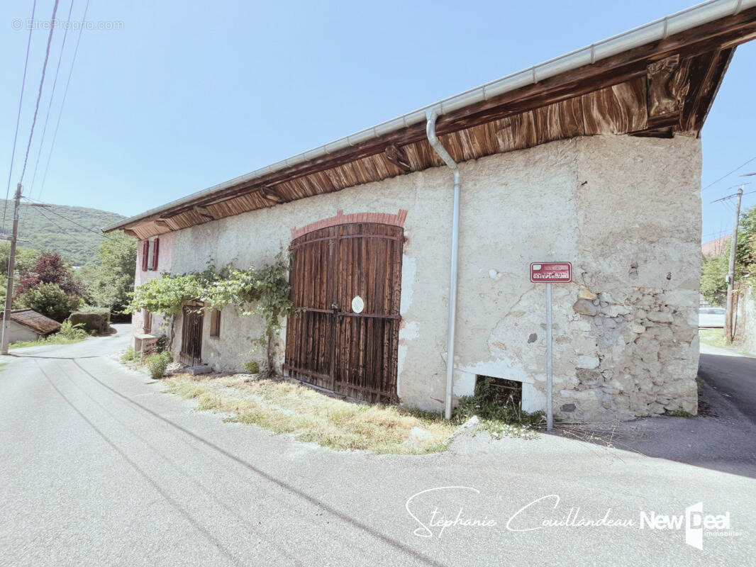 Maison à GRESY-SUR-AIX