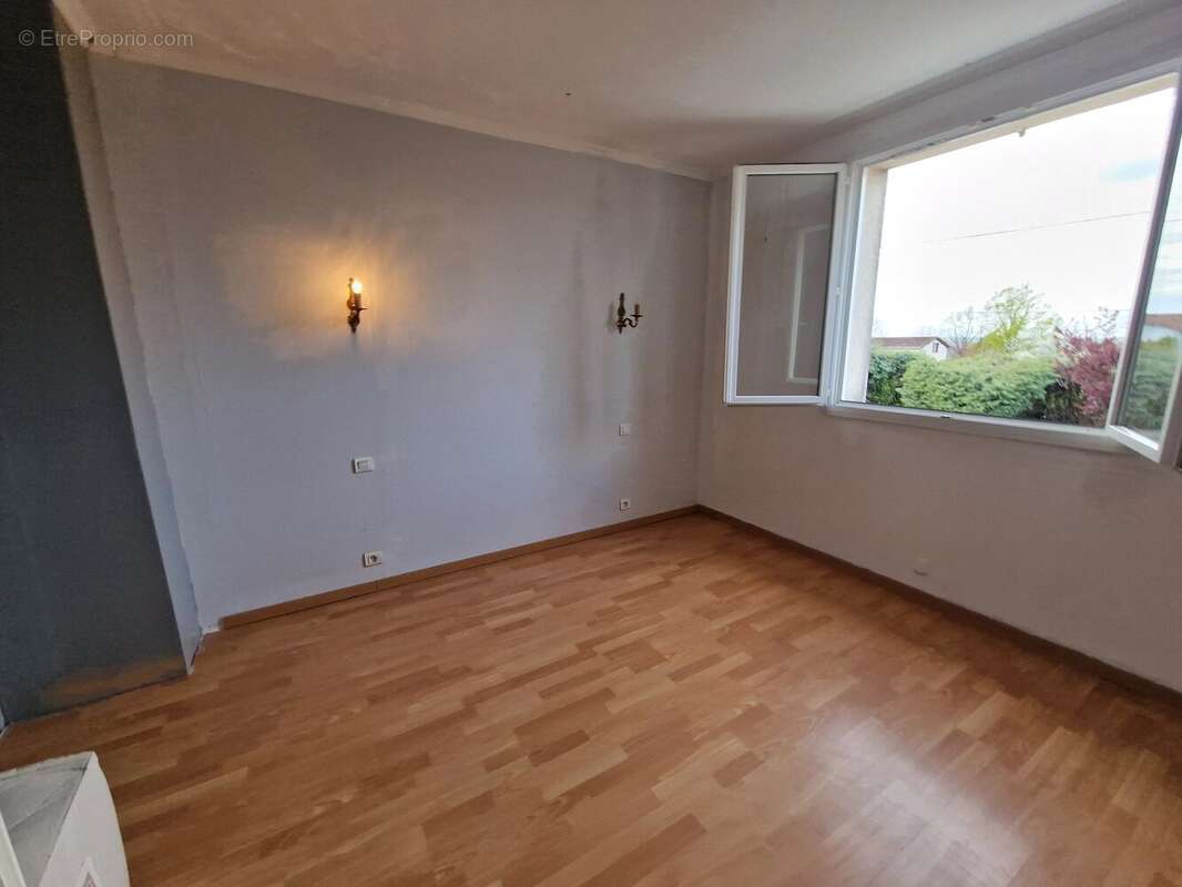 Maison à MONFLANQUIN