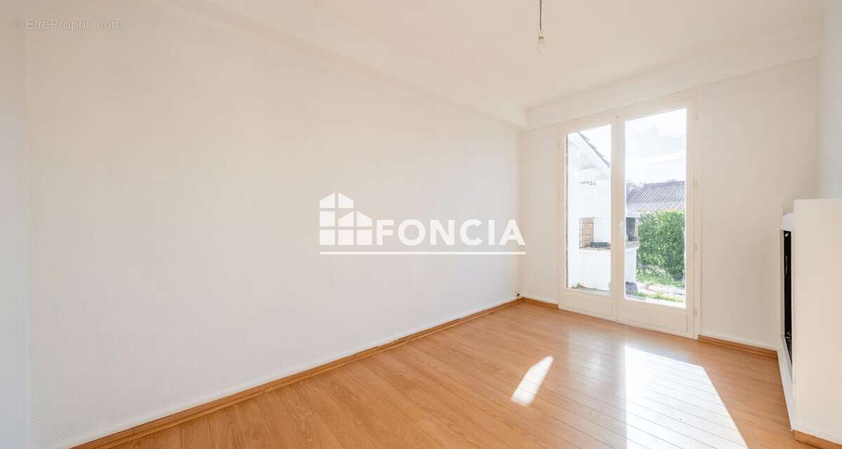 Maison à SAINT-MEDARD-EN-JALLES