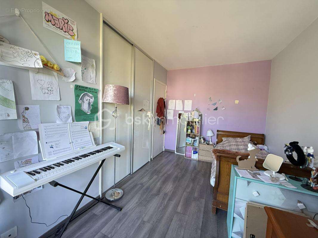 Appartement à NEUILLY-PLAISANCE