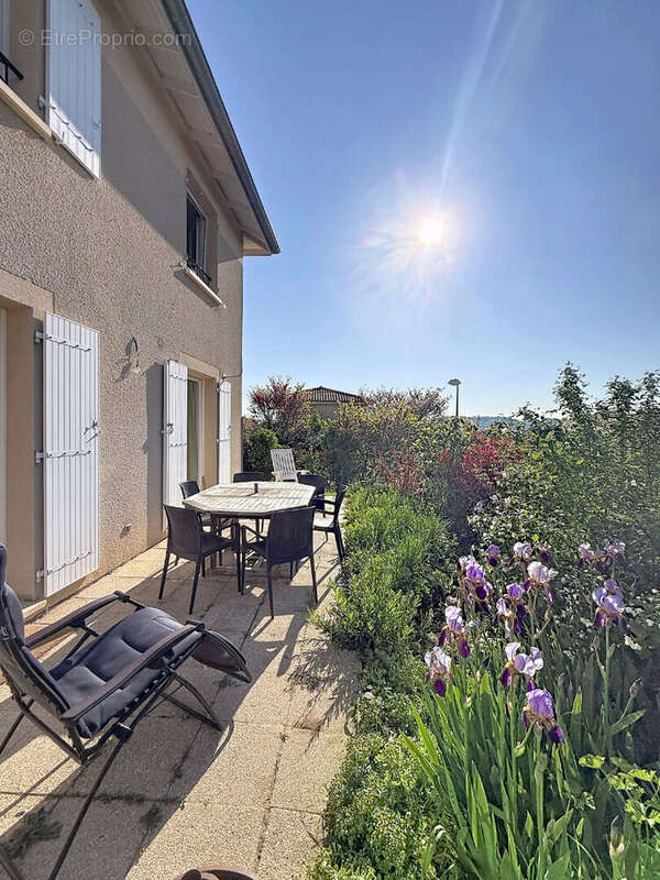Maison à L'ISLE-D'ABEAU