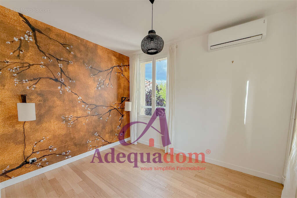 Maison à BOIS-COLOMBES