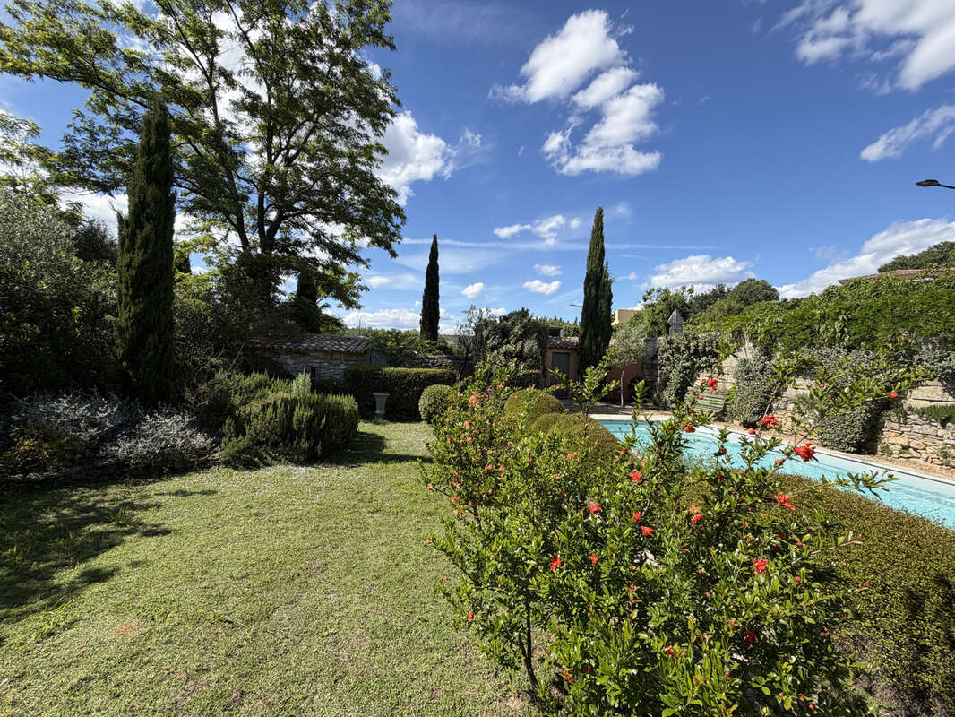 Maison à SAINT-QUENTIN-LA-POTERIE