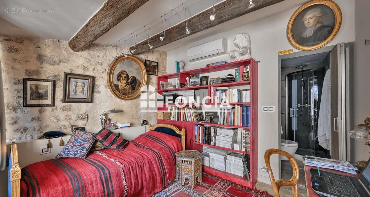 Arles, appartement d'exception avec jardin au coeur de la cité Antique - photo 2