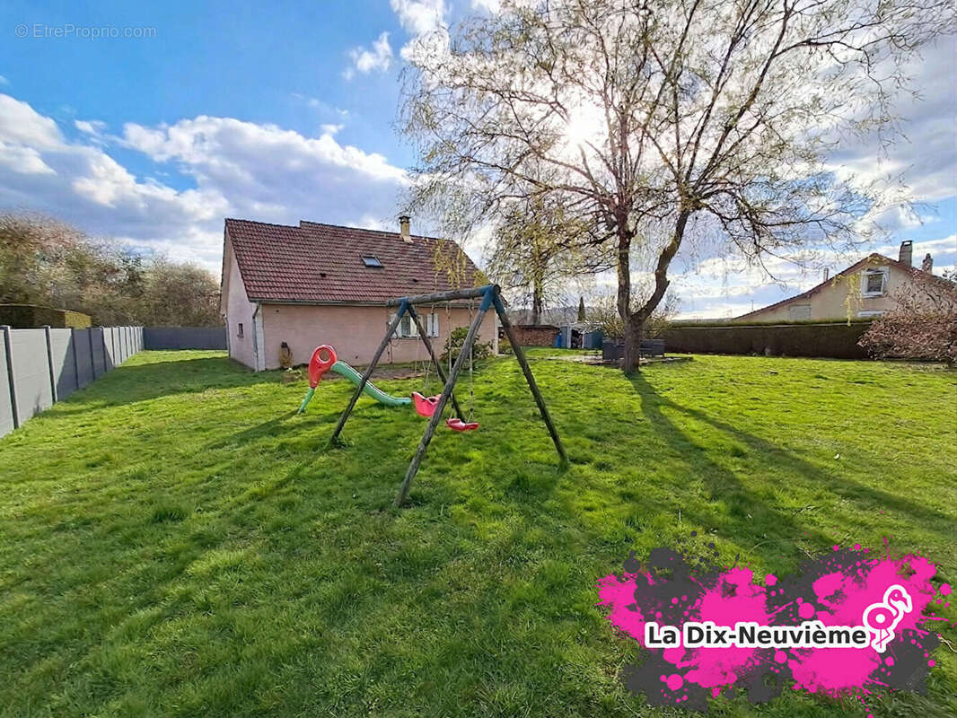 Maison à RONCHAMP