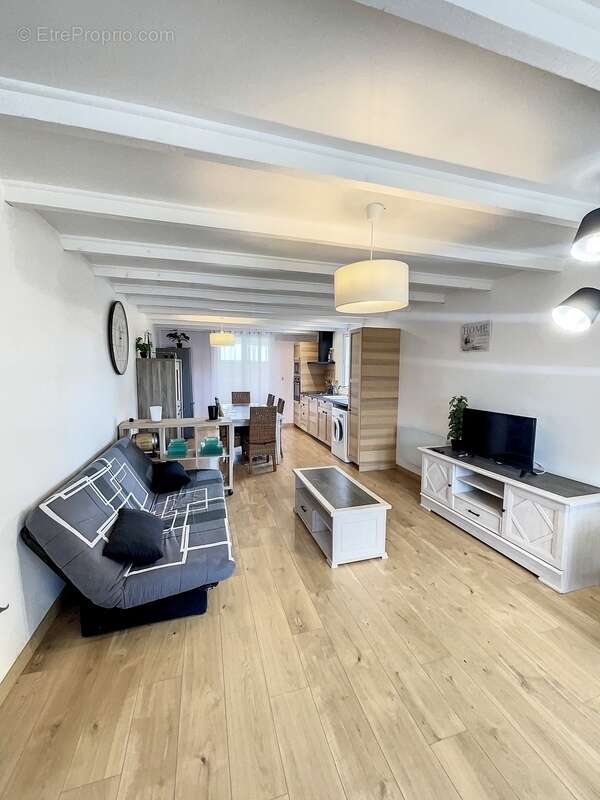 *** appartement t2 meuble * terrasse * parking *** - photo 3