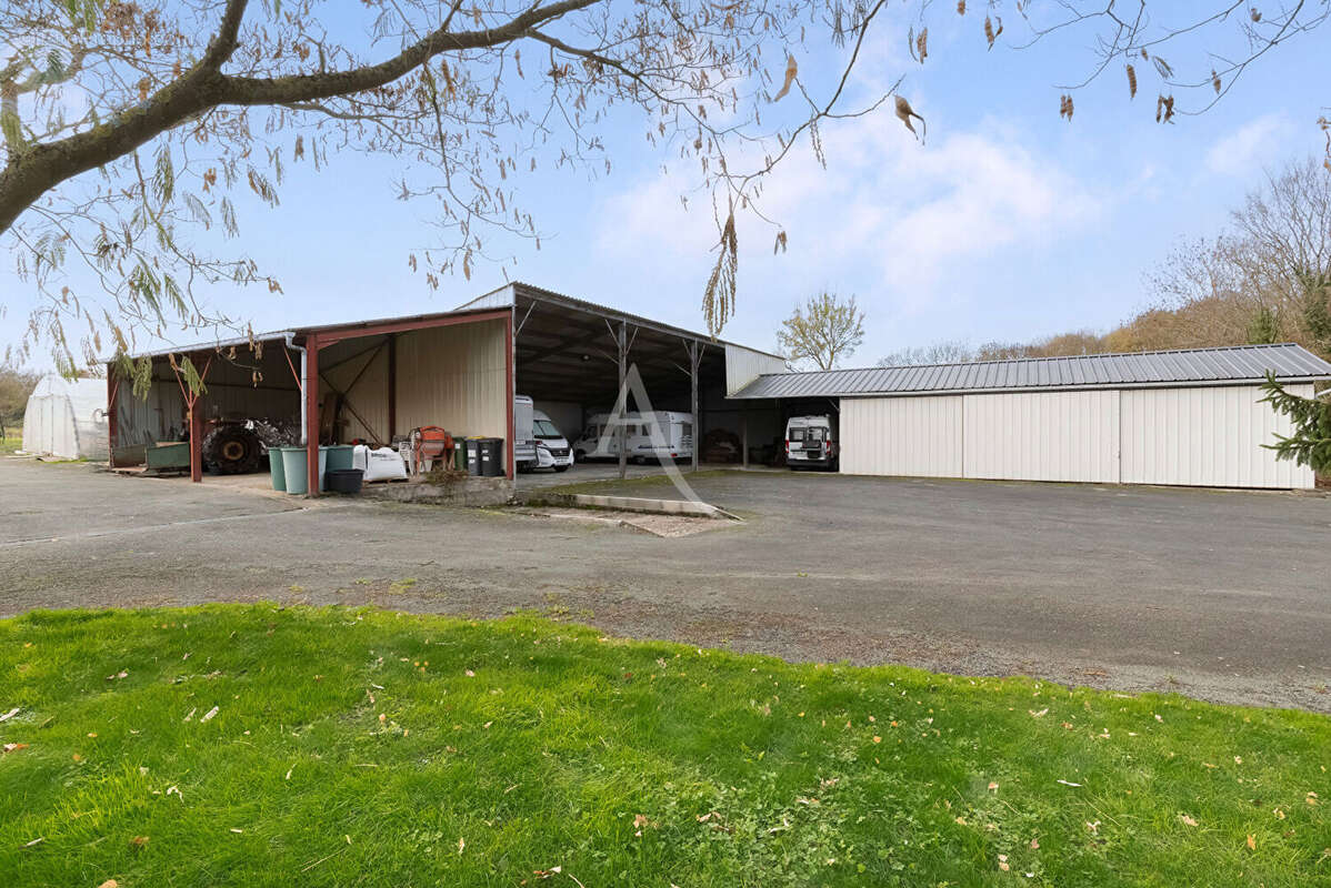 Maison à BLAISON-GOHIER