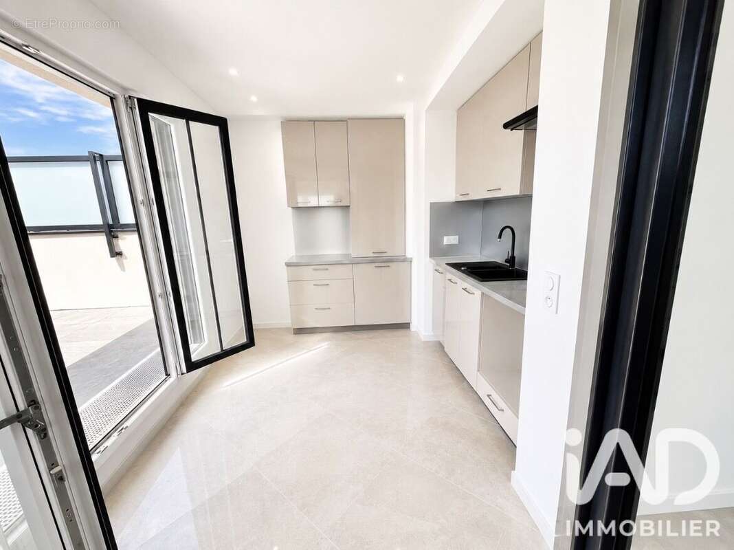 Photo 6 - Appartement à LE PERREUX-SUR-MARNE