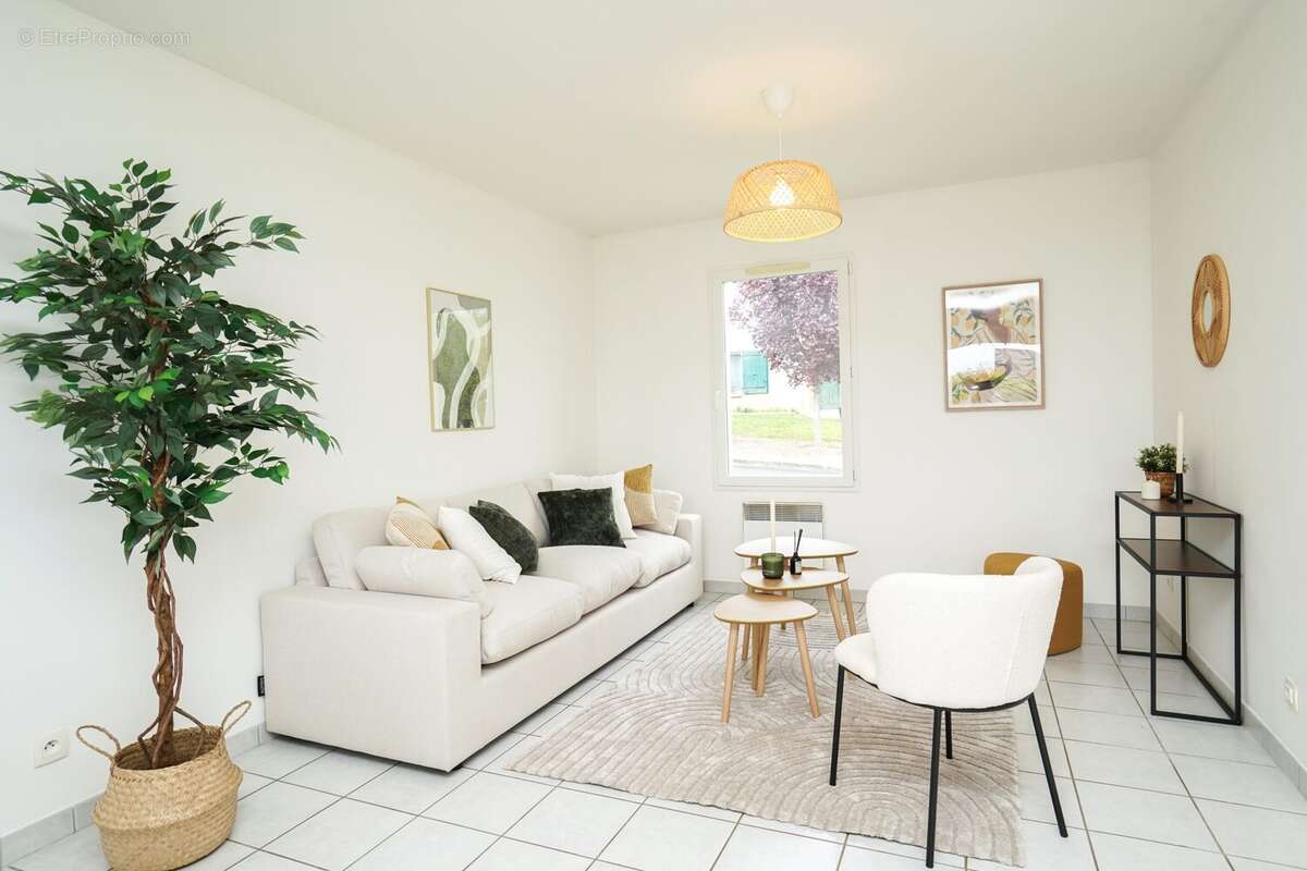 Maison à CINQ-MARS-LA-PILE