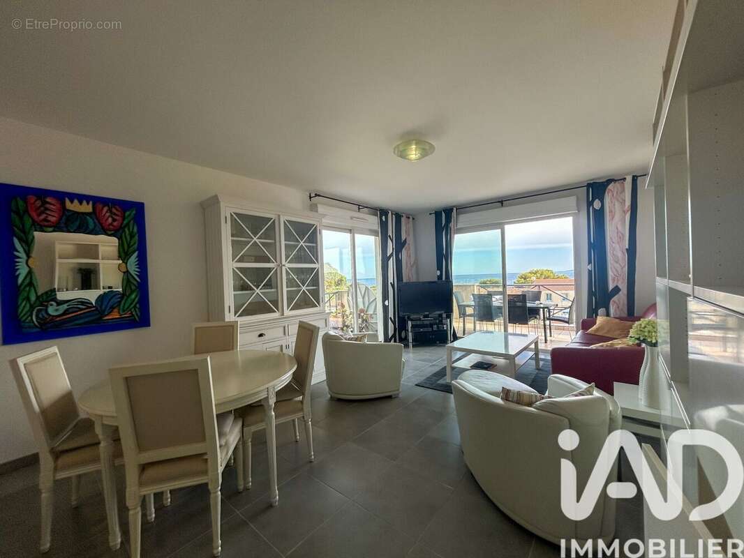 Photo 4 - Appartement à ROQUEBRUNE-SUR-ARGENS