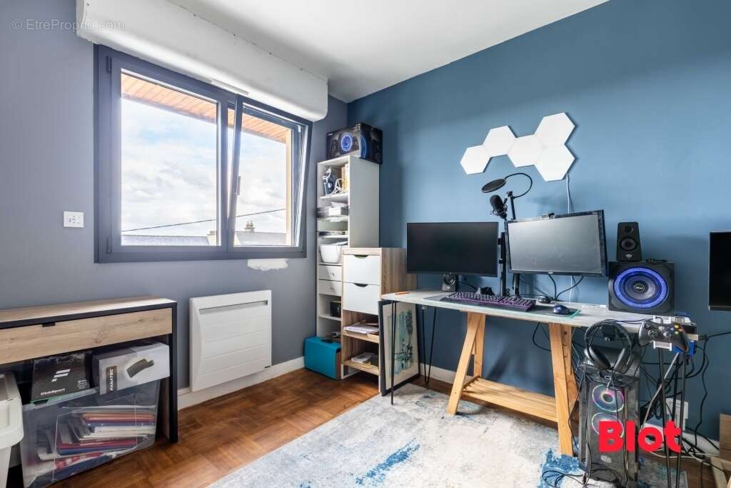 Appartement à MONTFORT-SUR-MEU