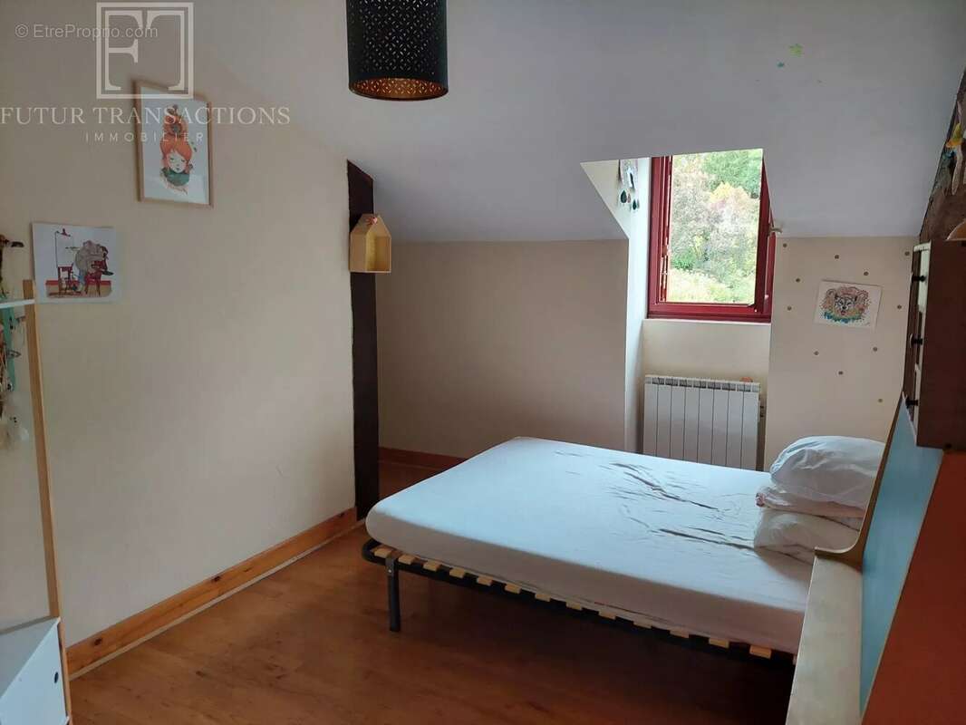 Maison à BOURDEILLES