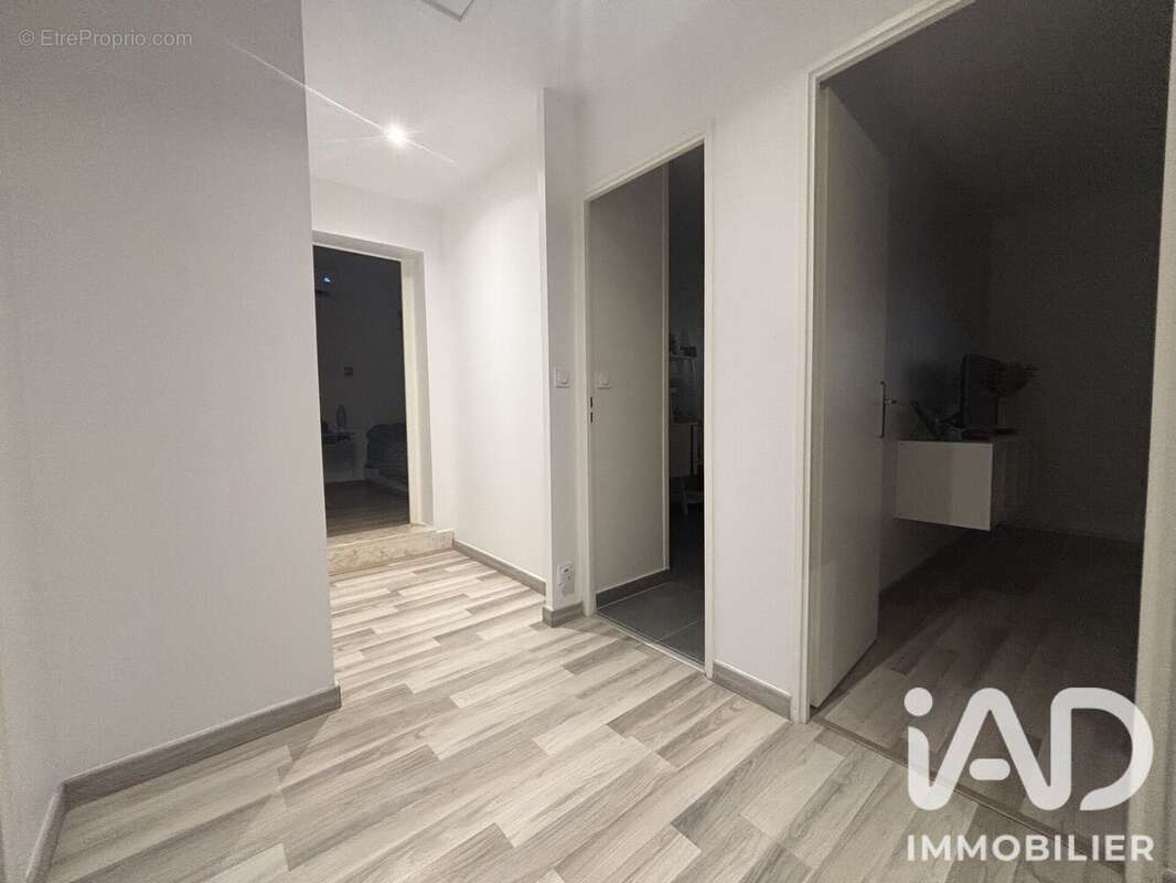 Maison 94 m² à Troyes  - photo 8