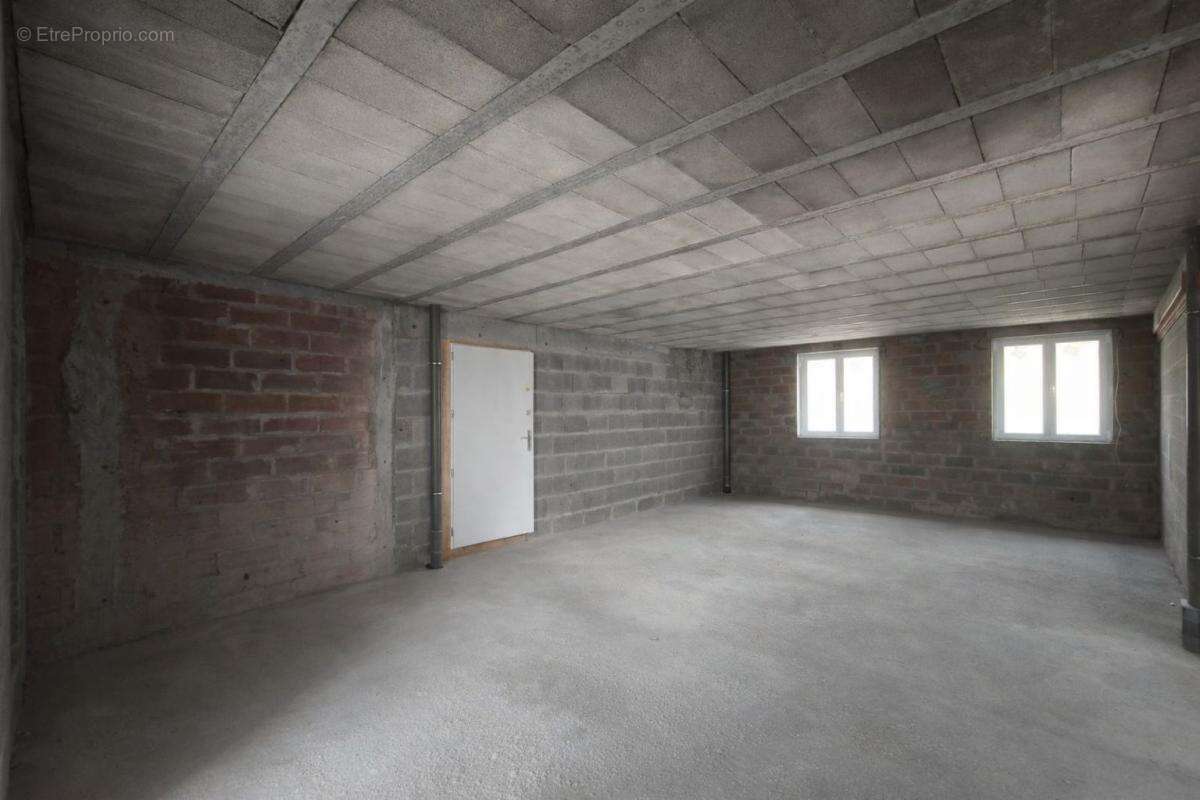Appartement type 3 –  52,87m² – Dans bâtiment entièrement rénové - photo 5