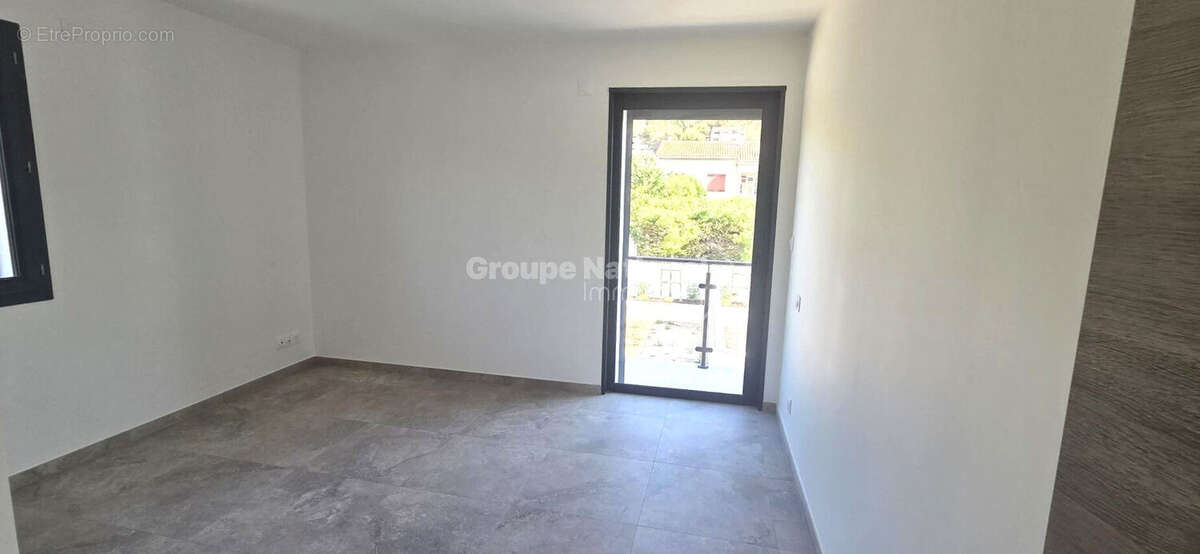 LE ROVE ! VILLA NEUVE de type 4 de 100 m² sur 426 m² de terrain avec terrasse et sous-sol de  50 m² - photo 7