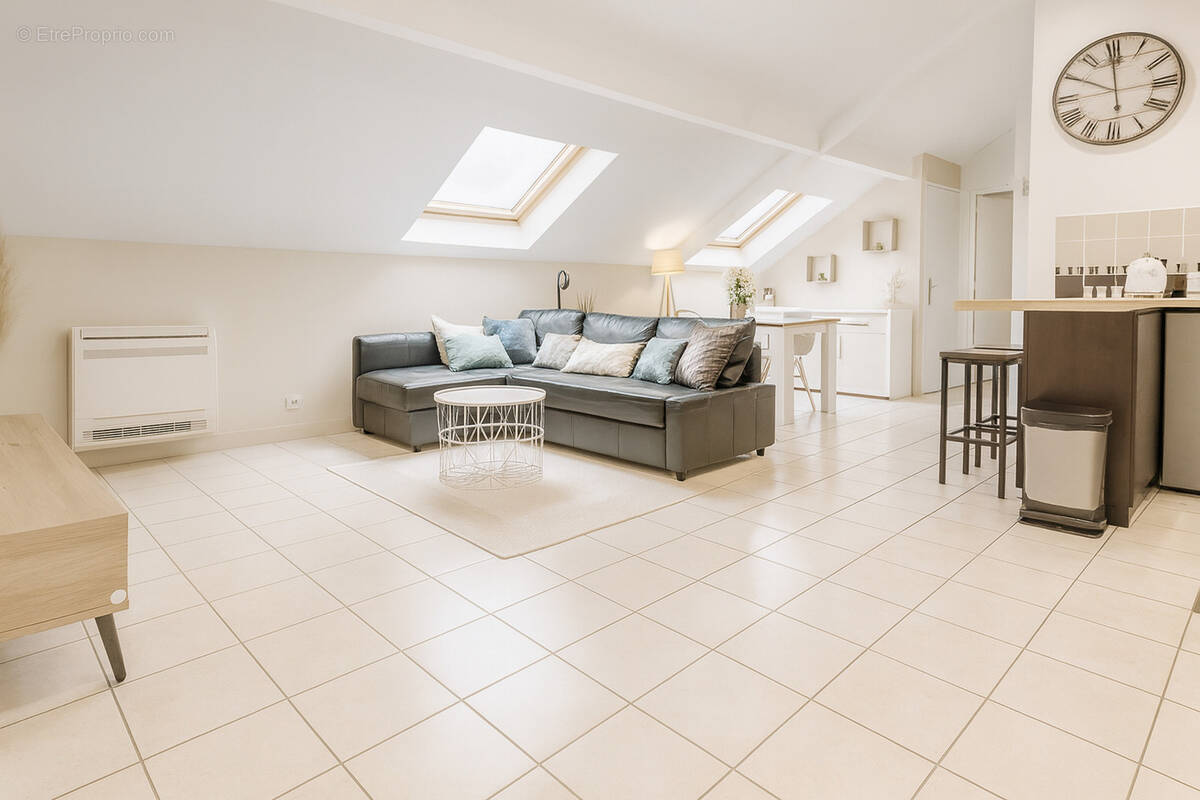 Appartement à COUBRON