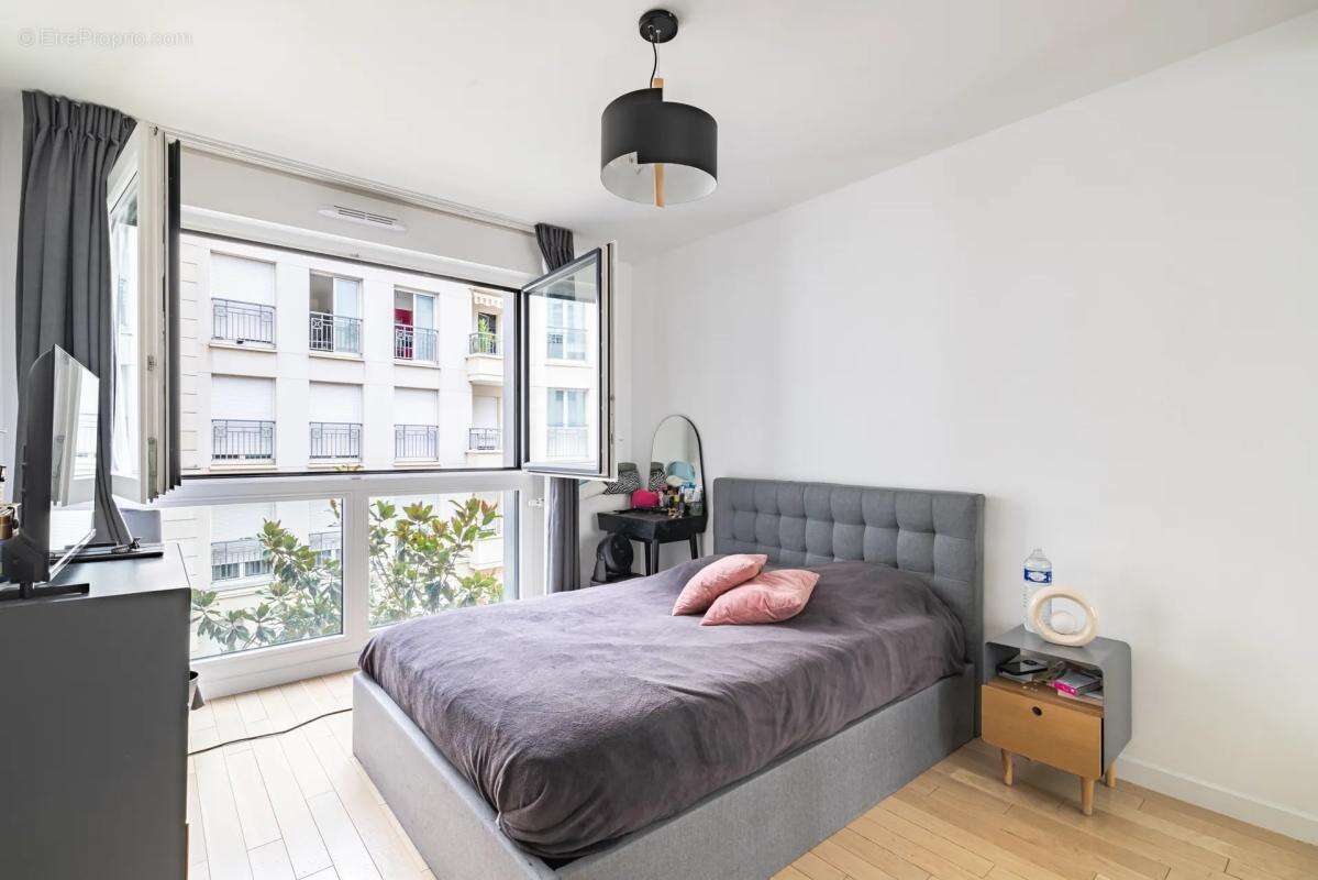 Appartement de 6 pièces de 135.02 m² à Issy-les-Moulineaux - photo 7