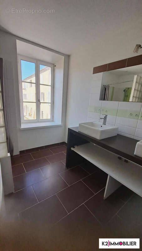 Appartement à MONTBOUCHER-SUR-JABRON