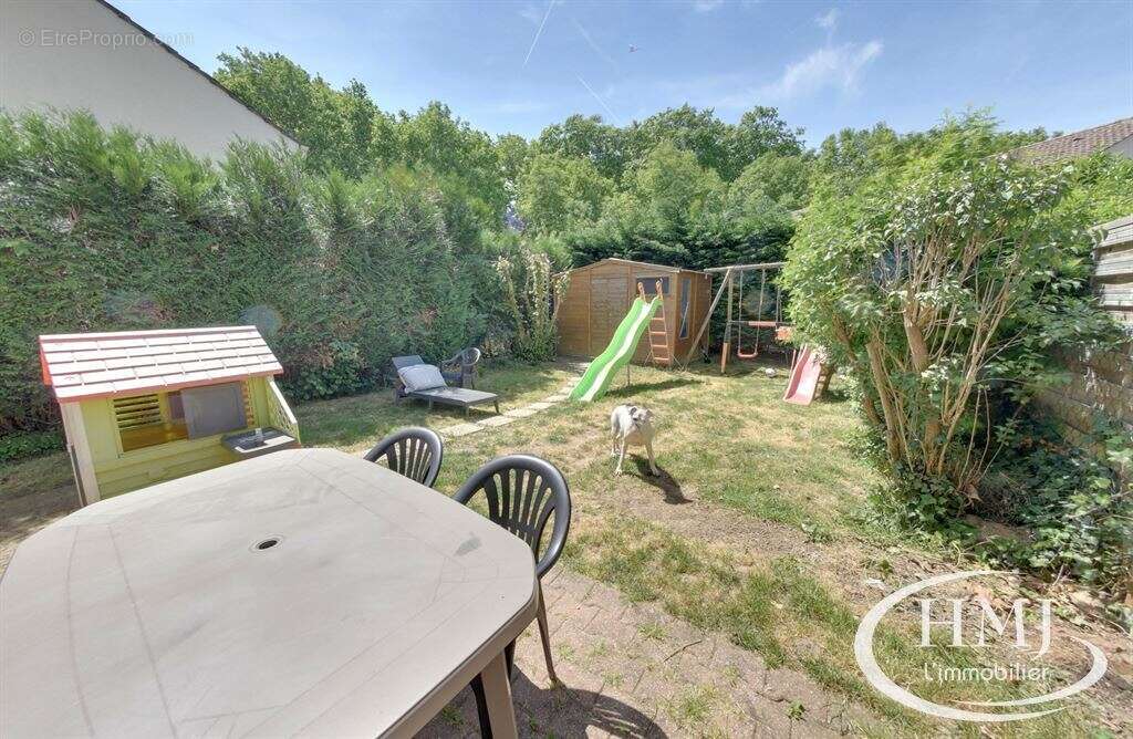 Maison à LISSES